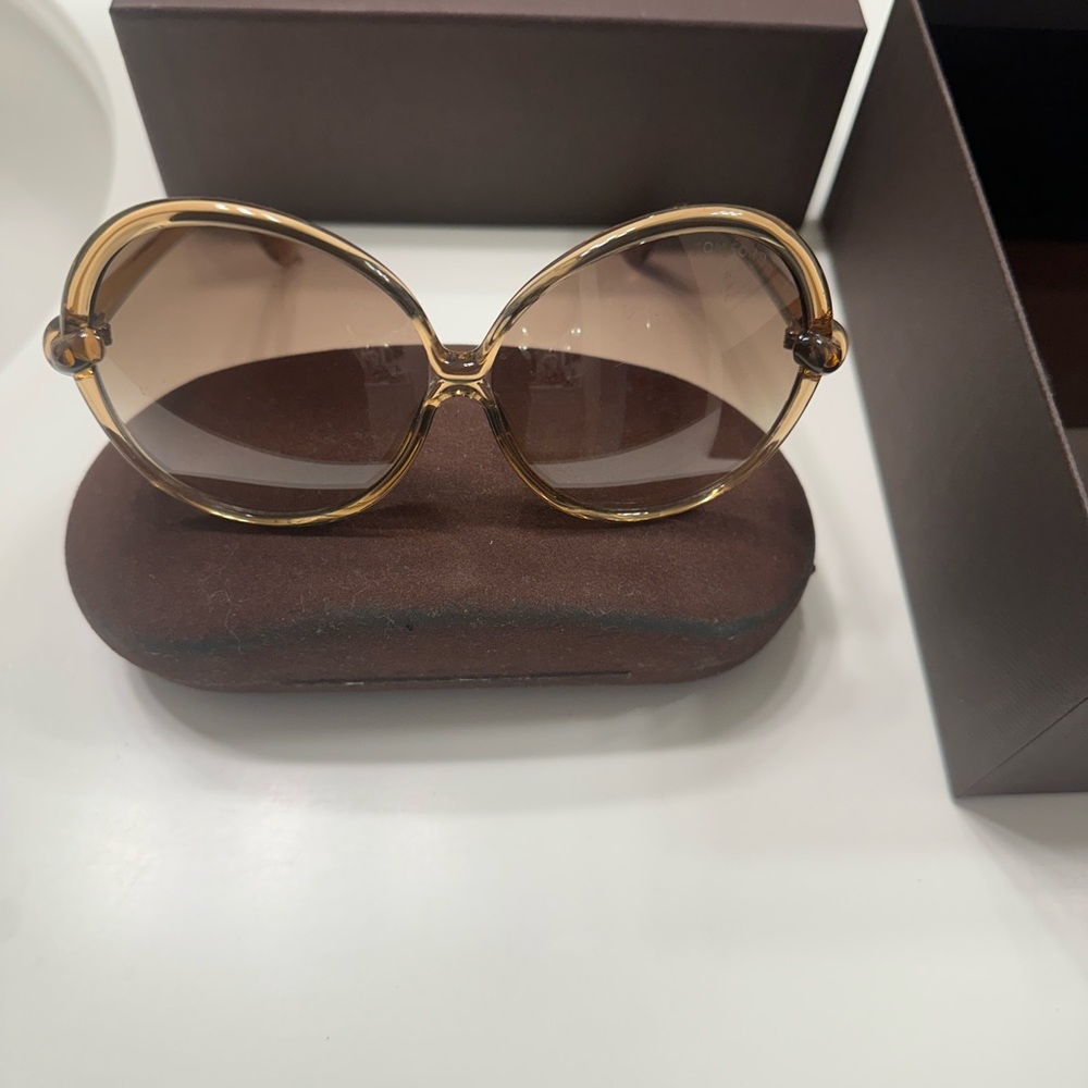 Tom ford Elegant Brown Sunglasses TF164